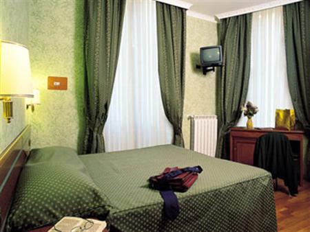 Hotel Fellini